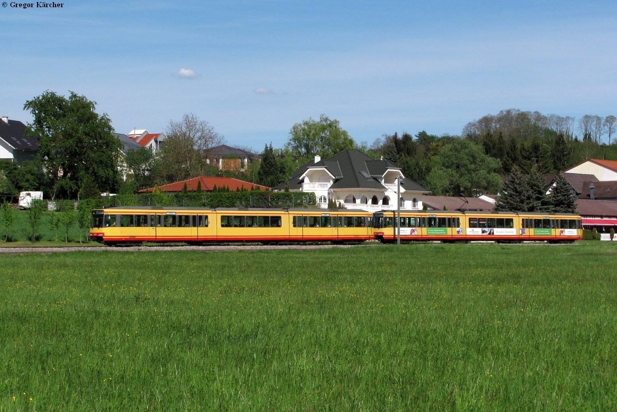 TW 8** und 811 bei Oberöwisheim, 04.05.2012.