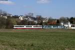 Ob die 2 jemals wieder zusammenfinden werden? Am 07.04.2013 war das schöne exotische Farbduo aus dem weißen TW 836 und der blauen 880 Rizzibahn auf der S32 Menzingen-Rastatt untwerwegs. Aufgenommen bei Oberöwisheim.