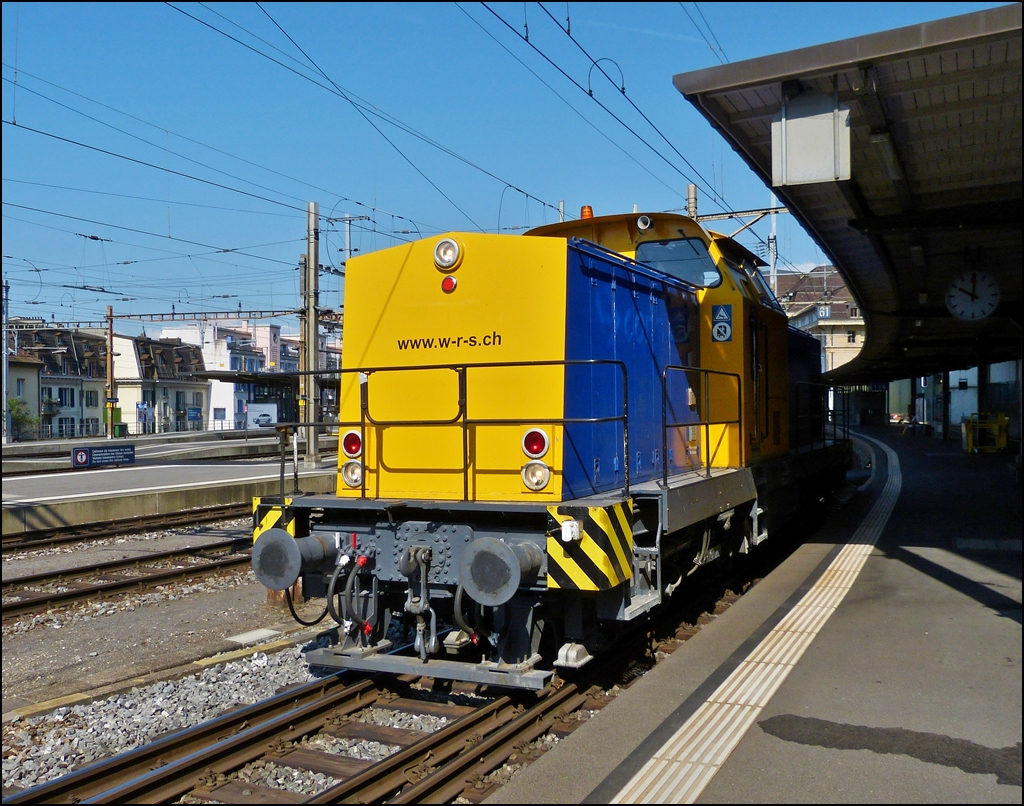 Am 847 905-7 der WRS (Widmer Rail Services AG) durchf�hrt am 29.05.2012 den Bahnhof von Lausanne. (Hans)
