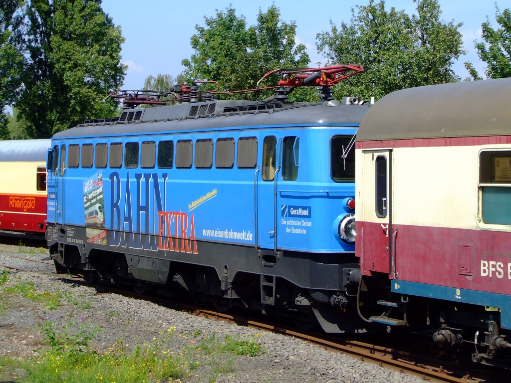 Centralbahn (CBB) 1042 520-8 (ex �BB 1042 520-8)  am 14.08.2010 im Rheinisches Industriebahn-Museum (RIM) in K�ln. Die Reihe 1042 ist eine Elektrolokomotive der �sterreichischen Bundesbahnen. Sie war seit den 1960er Jahren eine wichtige St�tze des elektrischen Bahnbetriebes der �BB. 