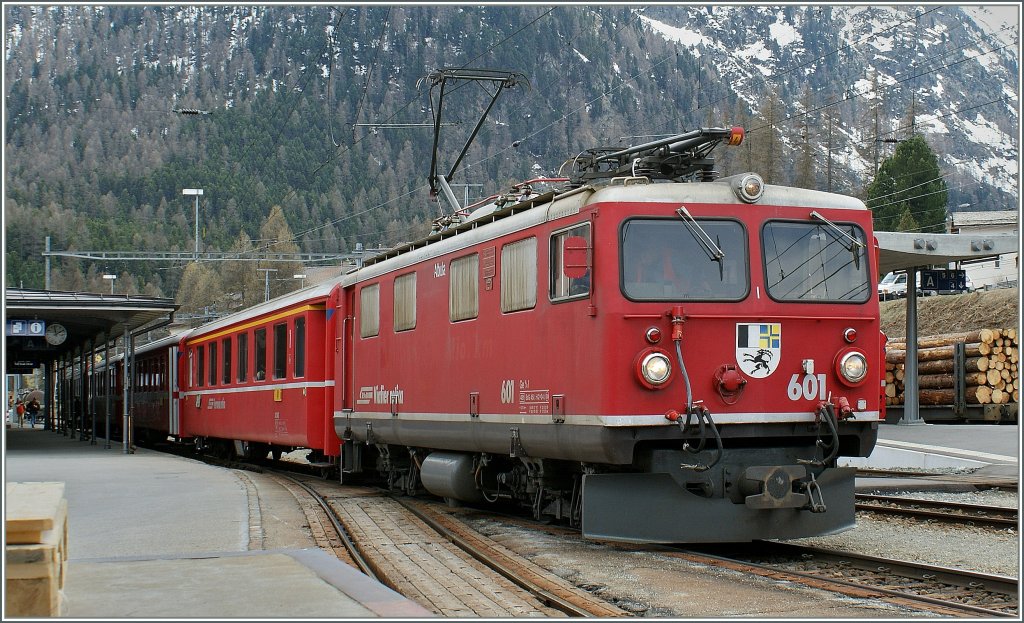 Die Ge 4/4 I 601 in Pontresina. 
9. Mai 2010