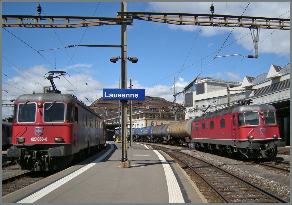 Nochmals zwei Re 6/6, diesmal in Lausanne.
20.04.2012