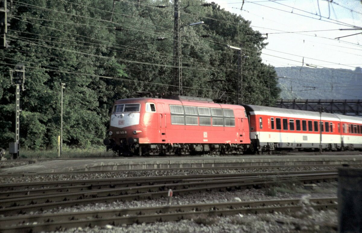 103 145-9 mit IC in Geislingen / Steige am 15.08.1997.