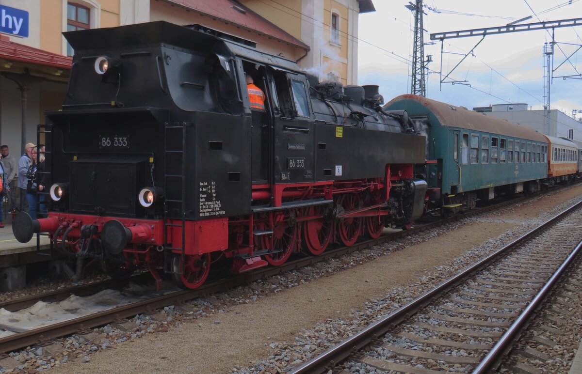 Am 27 September 2025 ist 86 333 Gast in Benesov u Prahy und treft dort mit ein Sonderzug ein.