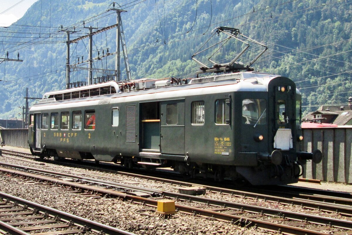 Am 6 Juni 2015 machen die Loks der SBB Historic in Erstfeld Fitnessfahrten aber auch BDe/CFe 4/4 No.1646 streckte die R�dern um fit zu bleiben.