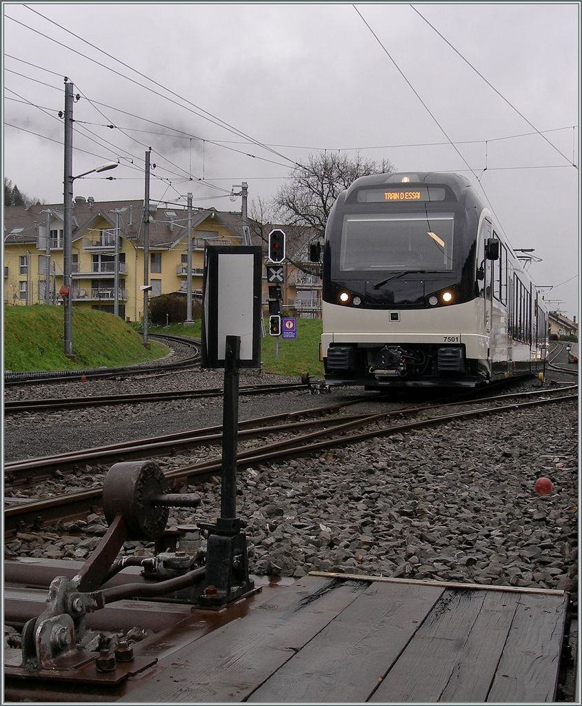 Der neue CEV MVR GTW SURF (S�rie Unifi�e Romande pour R�seau Ferr� m�trique) ABeh 2/6 7501  St-L�gier  in Blonay.
25. Feb. 2016