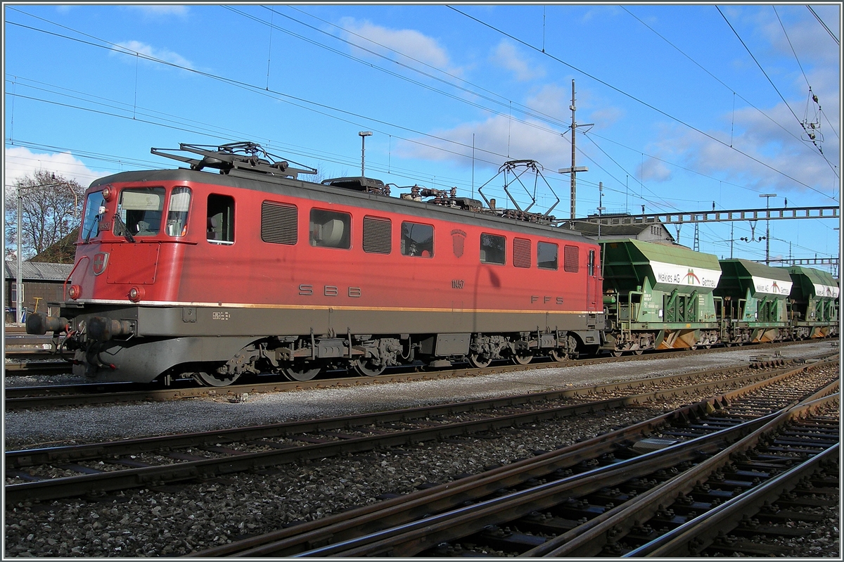 Die Ae 6/6 11457 in Langenthal.
22. Nov. 2006