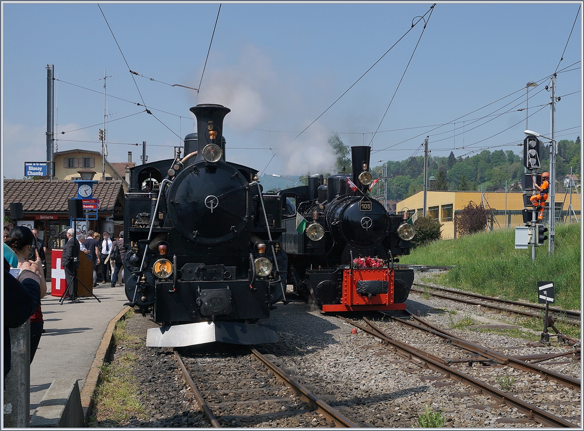Die HG 3/4 N° 3 und die SEG  G 2x 2/2 105 machen sich in Blonay für die Führung des offiziellen Jubiläumszuges bereit.
4. Mai 2018