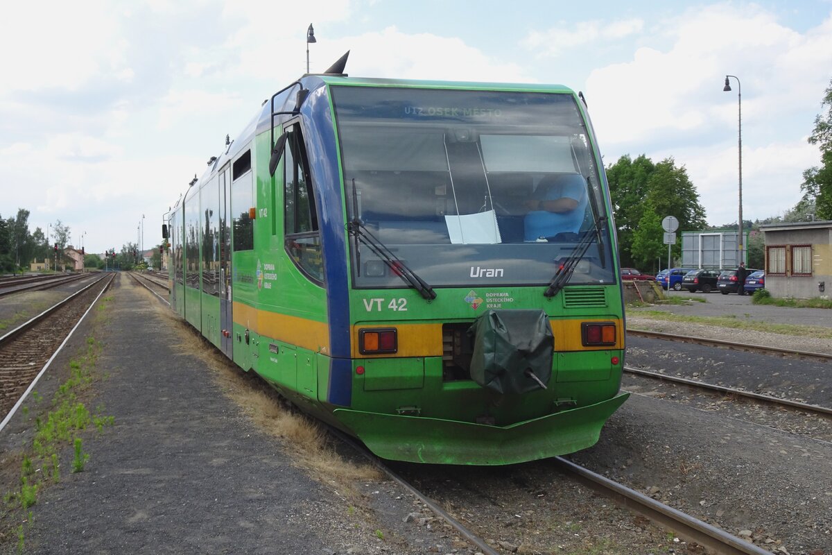 Die L�nderbahn VT43 'URAN' steht am 10 Juni 2022 in Luzna u Rakovnika.