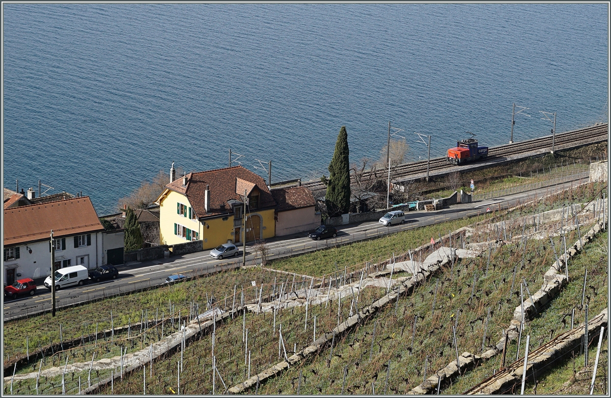 Ein SBB Cargo Eem 523 bei Treytorrens.
22. Feb. 2016