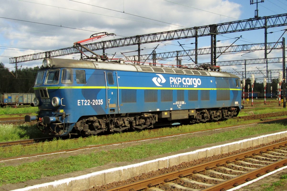 ET22-2035 steht am 23 September 2014 in Wegliniec.