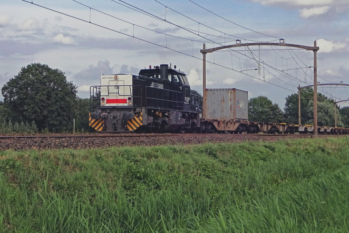 RTB V160//MRCE 1555 zieht ein KLV durch Oisterwijk am 16 Augustus 2019.