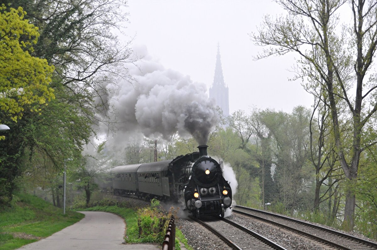 S 3/6 Nr.3673 am 1.Mai 2013 in Ulm. Diese Fotostelle hatte bereits Carl Bellingroth genutzt.