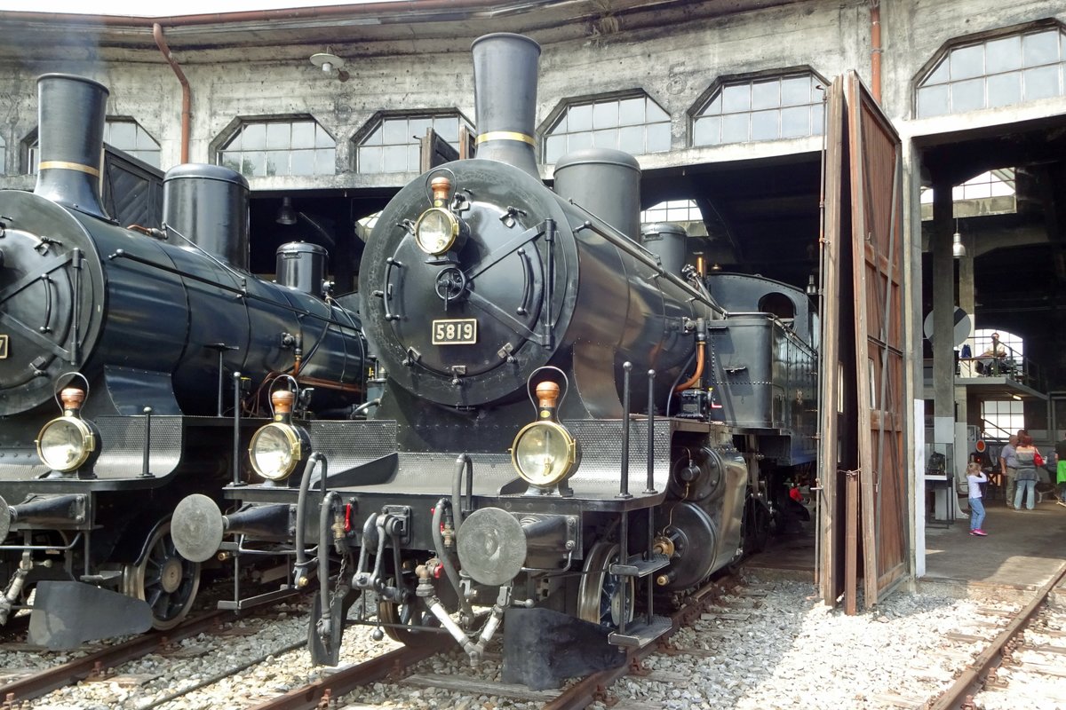 SBB 5819 steht am 26 Mai 2019 ins Bw von Brugg AG. 