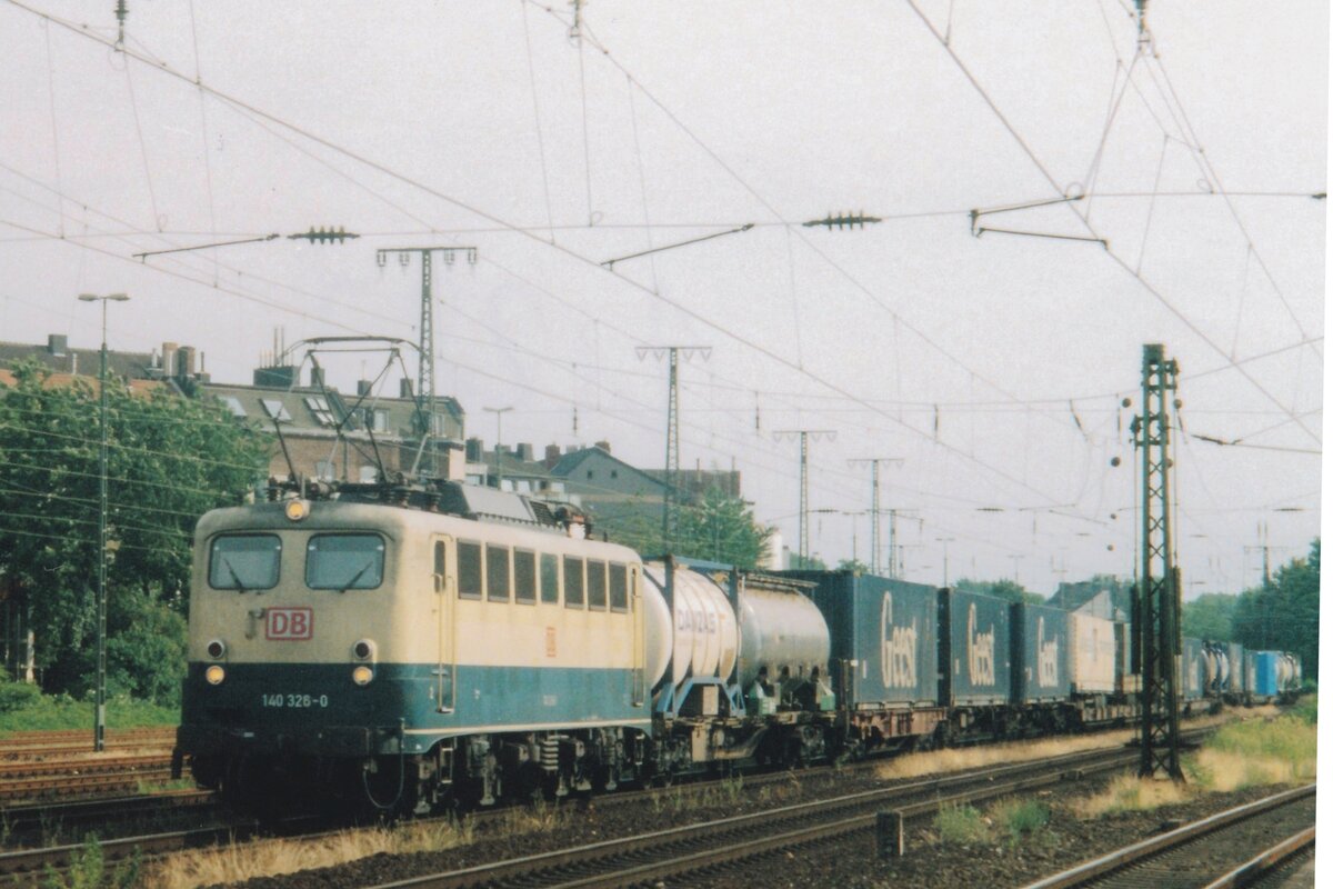 Scanbild von 140 326 mit KLV beim durchfahren von K�ln West am 21 Mai 2005.