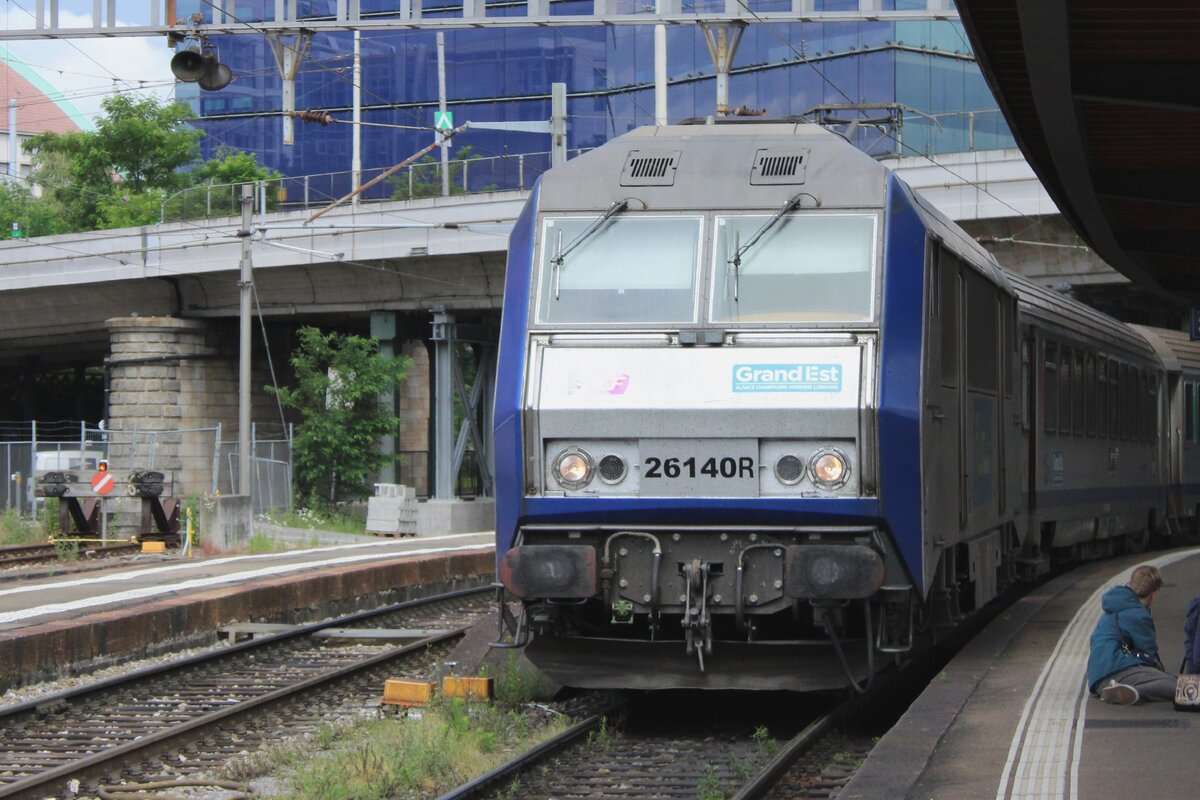 Sybic 26140 steht mit der TER-200 nach Strasbourg am 23 Juni 2024 abfahrtbereit in Basel SBB/SNCF. 