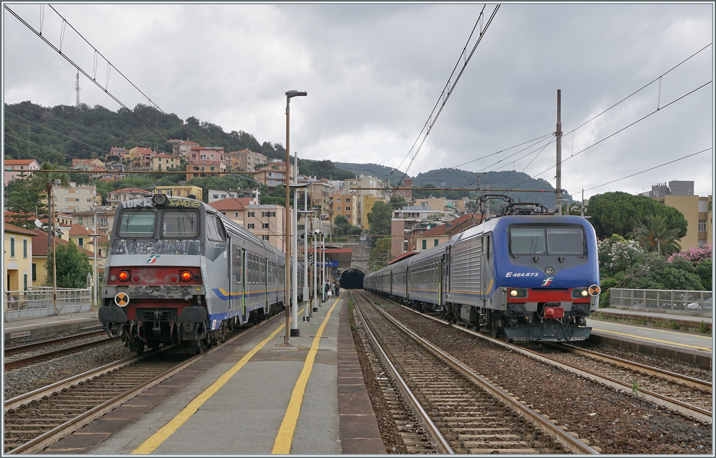 Die FS Trenialia E 464 673 ist mit ihrem RE 3155 von Torino Porta Nuova (ab 06:25) via Fossano, Savona nach Ventimiglia (an 10:47) unterwegs und kann nun nach der Ankunft des Gegenzuges Finale Ligure verlassen. 

17. Juni 2024 