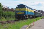PFT-TSP hat die 5519 von die NMBS gekauft und schickte diese Schönheit nach Puurs, wo sie am 7 Juli 2024 der 1.Pendelzug des Tages nach Baasrode zieht während  Scheldeland in Stoom .