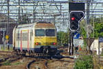 NMBS 343 verlässt am 20 September 2019 Kortrijk Centraal.