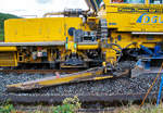   DETAIL-Bild:  Die Plasser & Theurer Schnell-Schotterplaniermaschine SSP 110 SW,  Schweres Nebenfahrzeug Nr.