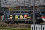 Werbelok 182 506-7, (ES 64 U2-96), wurde im Gleisvorfeld des Hbf.