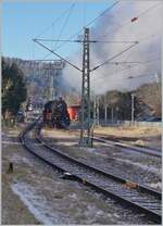 Die 58 311 ist mit ihrem Dampfzug von Seebrugg kommend in Titisee angekommen und rangiert nun, um ihren Zug zu umfahren.