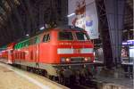   Die 218 415-8 (92 80 1218 415-8 D-DB) der DB Regio steht am 28.09.2012 mit einem Regionalzug im Hbf Frankfurt am Main.