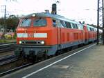 218 166-7 und eine weitere 218 mit einem Autoreisezug kann aus Ulm abfahren.