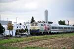 218 446-3 und eine weitere 218 mit IC 2013 Allgäu in Vöhringen am 26.09.2022,