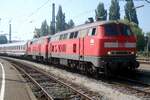 218 163-4 und 218 166-7 vor IC in Lindau Hafen beim ersten BB-Treffen am 30.08.2008.