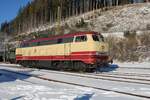 NeSa 218 105 steht während der Dreikönigsdampf am 3 Januar 2026 in Seebrugg.