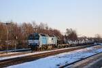 In herrlichen Beleuchtung steht RDC DE 2700-03 mit der Sylt-Shuttle nach Westerland (Sylt) in Niebüll am 14 Februar 2026.