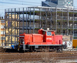   Die 363 180-1 (98 80 3363 180-1 D-BTEX) der BahnTouristikExpress GmbH (BTE), ex DB 363 180-1, ex DB 365 180-9, ex DB 361 180-3, ex DB 261 180-4 und ex DB V 60 1180, ist am 28.03.2016 beim Hbf
