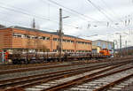   Die Lok 2 „Olga“ der Deutsche Edelstahlwerke (DEW), zuvor Edelstahlwerke Südwestfalen rangiert am 04.03.2017 drei mit Stabstahl beladene Wagen (Remms) vom Werk auf den
