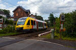 Der VT 205 ABp (95 80 0640 105-2 D-HEB), ein Alstom Coradia LINT 27 der HLB (Hessische Landesbahn) / 3L�nderBahn f�hrt am 22 Juni 2024, als RB 90  Westerwald-Sieg-Bahn  (Kreuztal – Siegen -