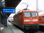 112 146-6 mit zwei angelegten Stromabnehmern in Ulm am 10.02.2005.