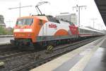 Werbend f�r M�rklin verl�sst 120 112 Essen Hbf mit ein IC am 11 Mai 2012.