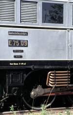 E 75 09 am Tag des Lokführers in Ulm am 20.09.1997.