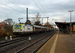 Die Siemens Vectron 193 484-4 (91 80 6193 484-3 D-ITL, Kontrollziffer -4 vorne falsch angeschrieben) der CAPTRAIN Deutschland GmbH / ITL Eisenbahngesellschaft mbH fährt am Nachmittag des