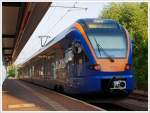 Der Stadler FLIRT 427 051 / 427 551 der cantus Verkehrsgesellschaft mbH steht am 24.08.2013 im Hauptbahnhof Eisenach als R6  (Thüringer Bahn)  Eisenach - Herleshausen - Bebra bereit.