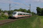 Am 8 Mai 2025 passiert der umgeleiteter ICE 408 013/8013 der Fotograf bei Kaarst.