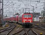 Mit dem am 22.12.2012 in den Hauptbahnhof von K�ln einfahrenden Rhein-Sieg-Express m�chten wir allen ein frohes und gl�ckliches Jahr 2013 w�nschen.