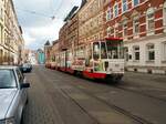 Straßenbahn / Stadtverkehr; Zwickau;   KT 4 DC Nr.930 von CKD Tatra-MGB in der Hst Neumarkt Zwickau am 20.04.2017.