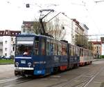 Straßenbahn / Stadtverkehr; Zwickau;     KT 4 DC Nr.945 von DKD Tatra-MGB, Bujahr 1991 in der Haltestelle Neumarkt in Zwickau am 20.04.2017.