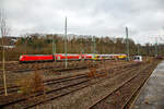 Die 146 003-9 (91 80 6146 003-9 D-DB) der DB Regio verl�sst am 18.01.2022 mit dem RE 9 rsx - Rhein-Sieg-Express (Siegen - K�ln - Aachen) den Bahnhof Betzdorf (Sieg).