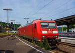 Die 185 174-0 (91 80 6185 174-0 D-DB) der DB Cargo Deutschland AG fährt am 18 Juni 2025 mit einem gedeckten Autotransportzug der DB Cargo Logistics GmbH, ex DB Schenker ATG (Wagen der Gattung