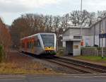 GTW 2/6 der Hellertalbahn kommt von Betzdorf/Sieg mit Fahrtrichtung Neunkirchen, hier am 20.11.2011 am Haltepunkt Gr�nebacherh�tte.