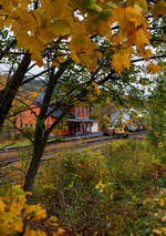 Baustelle Bahnhof Herdorf nun am Sonntagmorgen des 26 Oktober 2025, auch wenn es weithin k�hl und windig ist, so regnet es (kurzzeitig) wenigstens mal nicht.