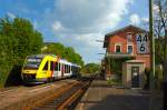   Der VT 286 (95 80 0648 026-2 D-HEB / 95 80 0648 526-1 D-HEB) ein LINT 41 der HLB (Hessische Landesbahn) fährt am 05.05.2013 vom Bahnhof Runkel,als RB 25   Lahntalbahn  weiter nach Limburg/Lahn