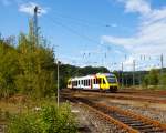   Der VT 268 (95 80 0648 168-2 D-HEB /95 80 0648 668-1 D-HEB) ein Alstom Coradia LINT 41 der HLB Hessenbahn GmbH, ex VT 268 der vectus, erreicht gleich (am 18.09.2015), als RB 95 Au/Sieg - Betzdorf -